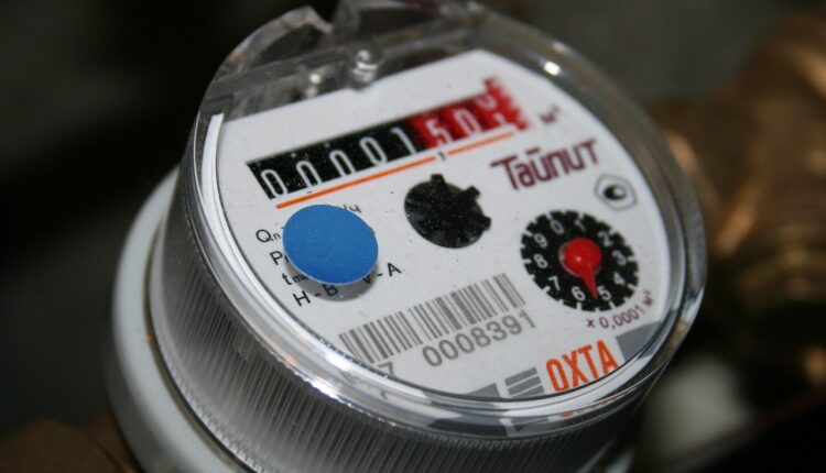 Vazamento invisível? Aprenda a identificar antes da conta vir alta